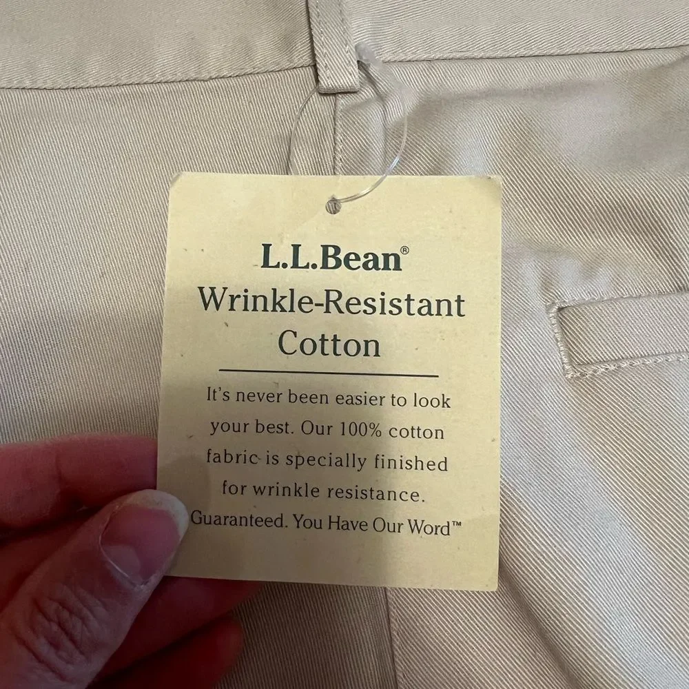 LL Bean Wrinkle Resistant Cotton Shorts - Picture 6 of 9